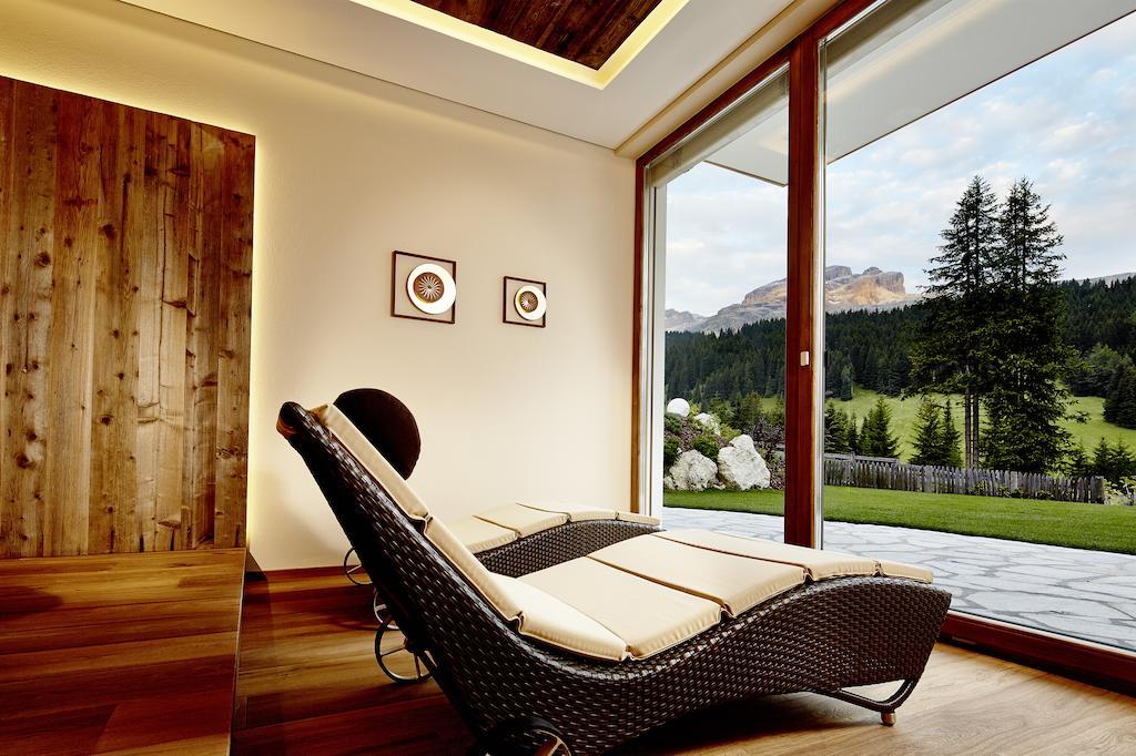 Hotel Costes Corvara In Badia Exterior foto